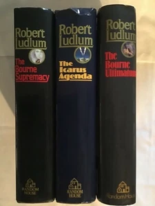 Robert Ludlum-Set of 3 Hardcover Novels with dust jackets - Picture 1 of 7