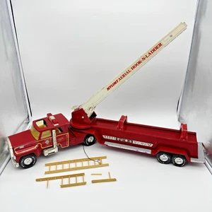 Vtg 1980's NYLINT Aerial Hook-N-Ladder Pressed Steel Fire Engine 885 Truck Red - Picture 1 of 23