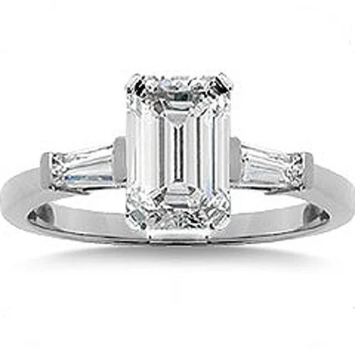 1 ct total, 0.73 carat Emerald cut Diamond Engagement Ring w/ 2 Baguette, H, VS - Image 1 of 1