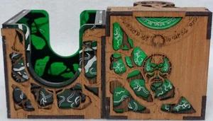 MTG Commander Deck Box VERDE Baldur's Gate standard legno acrilico magnetico magico - Foto 1 di 8