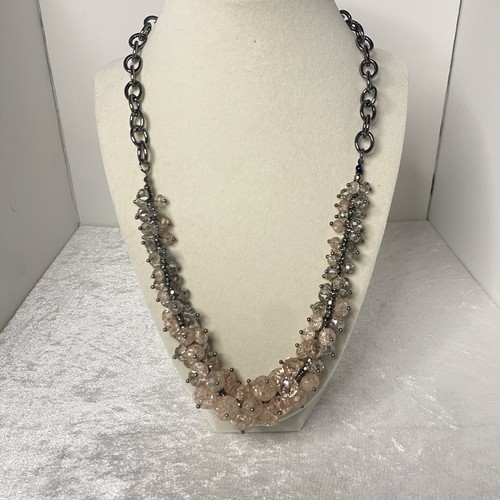 VETEMENTS Collana Vera Wang catena canna di fucile graduata rosa pastello sfaccettato perline a grappolo