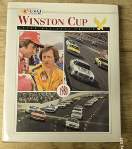Anuario de tapa dura NASCAR Winston Cup Grand National Series 1980 Dale Earnhardt - Imagen 1 de 6