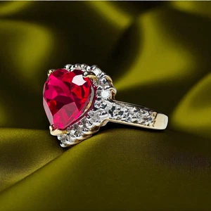 VINTAGE 10K Gold- Ruby & Halo Diamond Ring -Sz 5- 2.5CT Red Heart Ruby Ring -3g - Picture 1 of 24