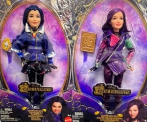 NEW IN HAND Disney Descendants MAL & EVIE 10th anniversary doll ISLE OF THE LOST - Picture 1 of 6