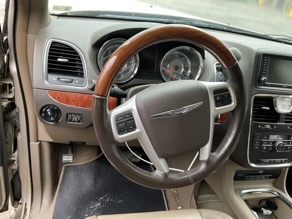 Driver Air Bag Front Driver Wheel Fits 13-16 TOWN & COUNTRY 2216383 Foto 1 de 1