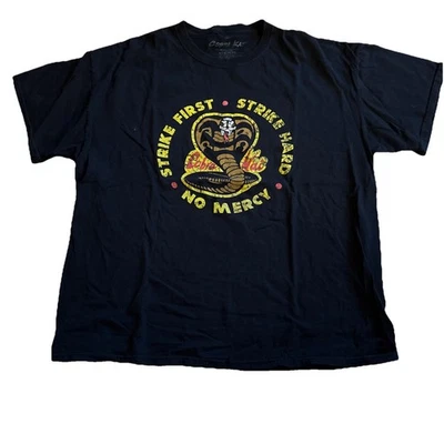 Camiseta Cobra Kai Black Graphs.  Hombre Talla XL Foto 1 de 4