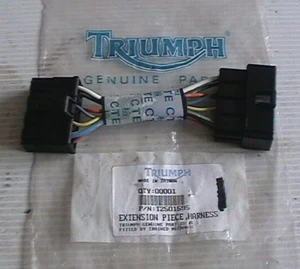 GENUINE TRIUMPH T2501595 SPEED TRIPLE WIRING HARNESS EXTENSION PIECE - Picture 1 of 4