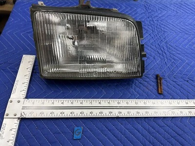 Conjunto de lámpara de faro de pasajero derecho Isuzu Trooper 1998-2002 OEM #937EM Foto 1 de 4