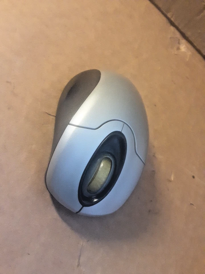 Microsoft Wireless Optical Mouse 2.0 1008 Grey/Black (NO RECEIVER) - Image 1 of 4