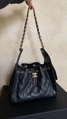 Сумка хобо CHANEL 25 маленькая 25S черная икра/золото - Изображение 1 из 4