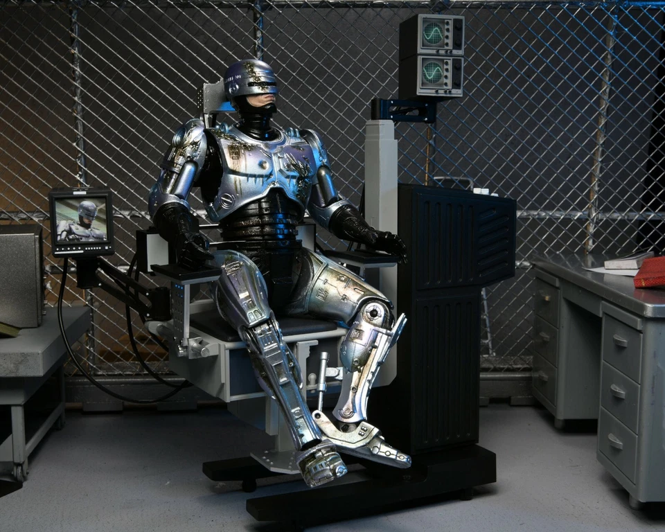 NECA Ultimate RoboCop 20 cm Figurine