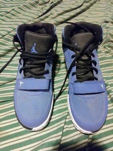 2011 Thunder Blue Air Jordan Herrenschuhe, Größe 10,5 US,  - Bild 1 von 6