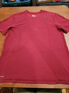 The Nike Tee Dri-Fit Men's XL Athletic Cut S/S Maroon Black Logo Shirt EUC. SB19 - Picture 1 of 9