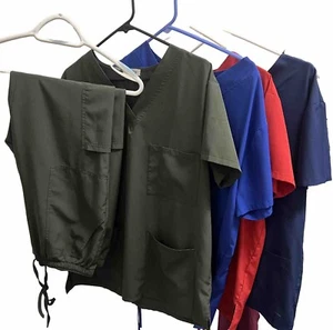 MedPia! 4 Scrub Sets!! Lot Of 4. 3 Pocket Top & Cargo Straight Legged Pants. Med - Picture 1 of 8