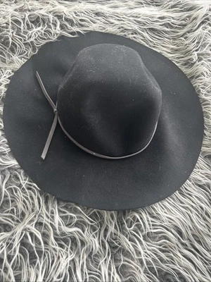 Anthropologie女式100%羊毛毛毡帽黑色 — 第 1/4 张图片