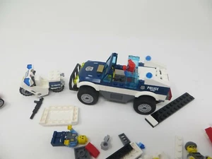 Lego Policía Jeep Motocicleta y Varias Piezas - Imagen 1 de 11
