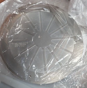 APPLIED MATERIALS 0021-40239 REV 04 TA-BESC DISK SHUTTER PLATE (motorshelves) - Bild 1 von 4