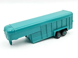 1/64 Teal Gooseneck Cattle Trailer - Picture 1 of 1