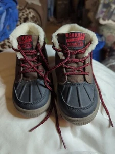 GN) OshKosh B’Gosh Bandit Duck Boots Sneaker Boys Size 6 Brown Black Faux Fur - Picture 1 of 8
