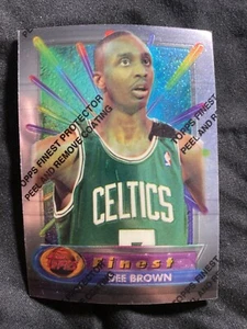 Tarjeta de baloncesto de la NBA Topps Finest #46 Dee Brown 1994 casi nueva-como nueva - Imagen 1 de 1