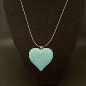 Heart Faux Turquoise Pendant Necklace 17.5in New - Picture 1 of 4