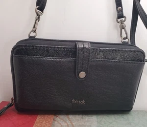 THE SAK IRIS Mujer Bandolera Negra Cartera Organizador Cuero Guijarro Cremallera A Presión - Imagen 1 de 11