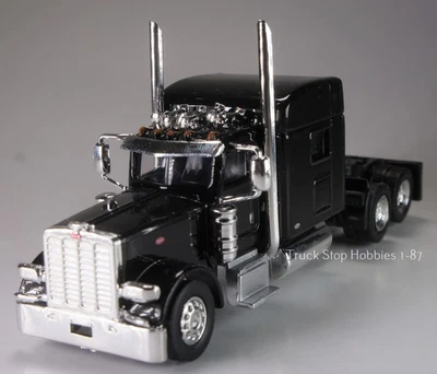 Tractor de eje tándem Peterbilt 389 HO 1:87 HL-38909 - negro Foto 1 de 2