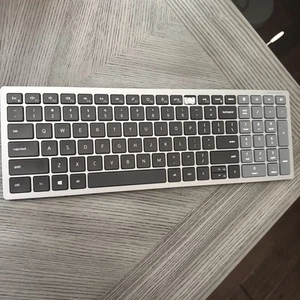 Dell KB7120Wc Wireless Slim Keyboard No USB Dongle Missing Key - Picture 1 of 7