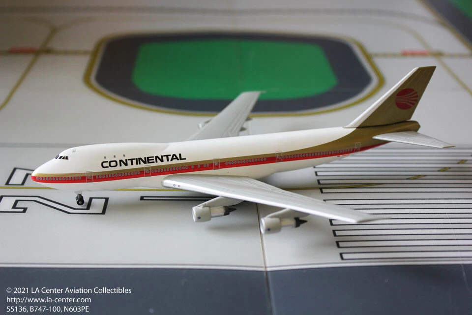 Dragon Wings Continental Boeing 747-100 Red Meatball Color Diecast Model 1:400 - Image 1 of 1