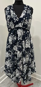 Just Taylor Navy & White Floral Lace Dress With Handkerchief Hem - 10 - Picture 1 of 4