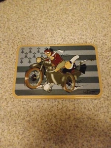 MAM GOZ ACTITUD MOTO SIDECAR IMAGEN MASILLY FRANCIA Lata 19.5CM X 13CM X 3CM - Imagen 1 de 3