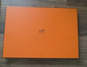 GROßE HERMES PARIS BOX-KARTON- SCHACHTEL 43,5 CM X 30,5 CM X 3 CM ORIGINAL - Bild 1 von 3