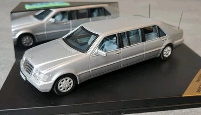 Vitesse Mercedes-Benz S600 Pullman (W140) 1999 светло-серый металлик 1:43 - Изображение 1 из 4