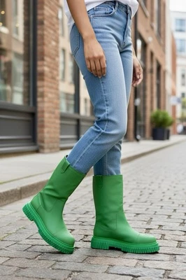 Schutz Jacy Gianni Green Moto Boot Lug Sole Leather Rubber Women's Size 10B NEW - Image 1 of 4