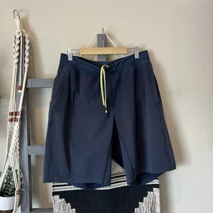 Lululemon Men’s Navy Blue Lined T.H.E. Shorts 10” Size L Stretch #binf - Picture 1 of 5