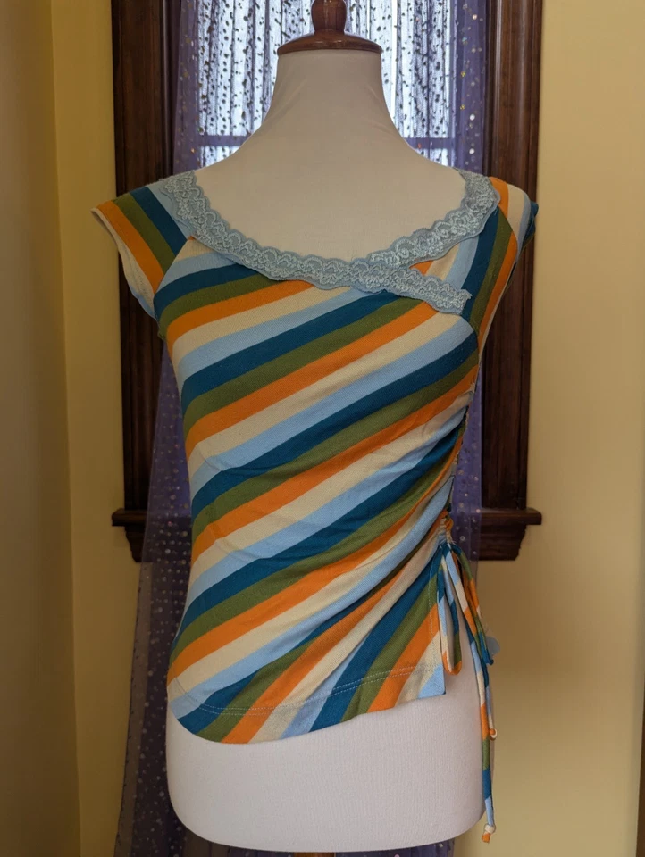Blusa Vintage Y2K Hot Kiss EUA Laranja Verde Azul Listrada Renda Ruched Tamanho P/M - Imagem 1 de 4