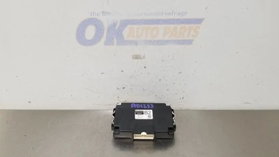 24 MÓDULO CONTROL CAJA TRANSFERENCIA NISSAN TITAN XD 33084EZ03B Foto 1 de 4