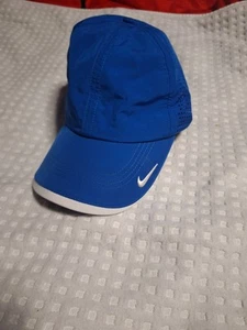 Gorra de golf perforada Nike Swoosh - Imagen 1 de 5