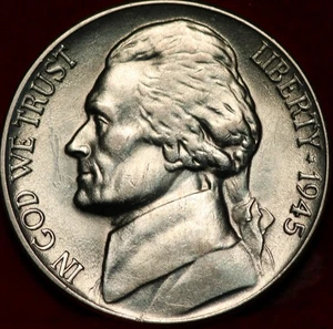 Uncirculated 1945-D Denver Mint Silver Jefferson Nickel - Picture 1 of 2