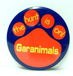 Vintage GARANIMALS La caccia è accesa con stampa zampa rotonda 3" spilla bottone spilla pinback - Foto 1 di 2