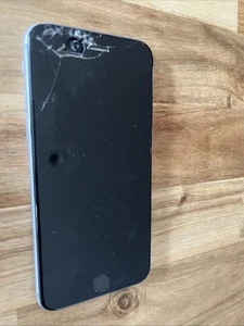 Apple iPhone 6 64GB Space Grey (A1586) – Cracked Screen – For Spares or Repair - Picture 1 of 3