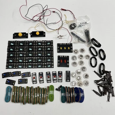 ATLAS O-Gauge Switch Control, Connector Switches, Screws & Rainbow Wire - Image 1 of 4