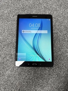 Samsung Galaxy Tab A 9.7 SM-T550 Black Wi-Fi 16GB Android Tablet Hairline Crack - Picture 1 of 7