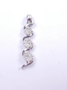 Colgante triple racimo gota oro blanco 9 quilates - Imagen 1 de 7