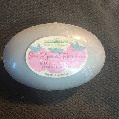 Bath & Body Works Sun Ripened Raspberry Moisture-Rich cleansing bar 5 oz - Image 1 of 3