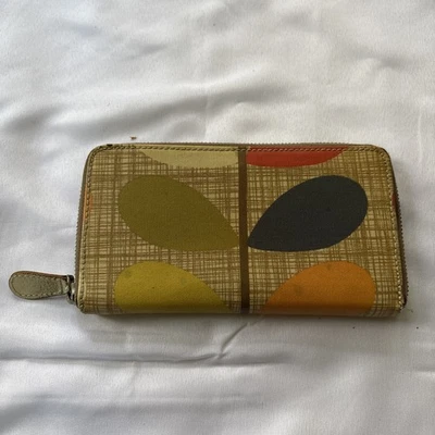 Cartera Orla Kiely con cremallera alrededor, estampado de firma. Envío gratis  Foto 1 de 4