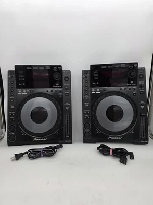 2x Pioneer DJ CDJ-900 Tested with cables - Image 1 of 4