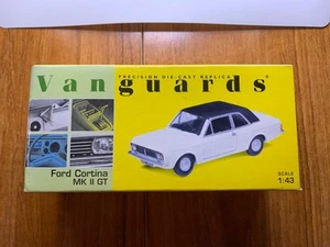 Vanguards Corgi 1:43 Ford Cortina MkII GT armiño blanco y negro VA04100 - Imagen 1 de 9