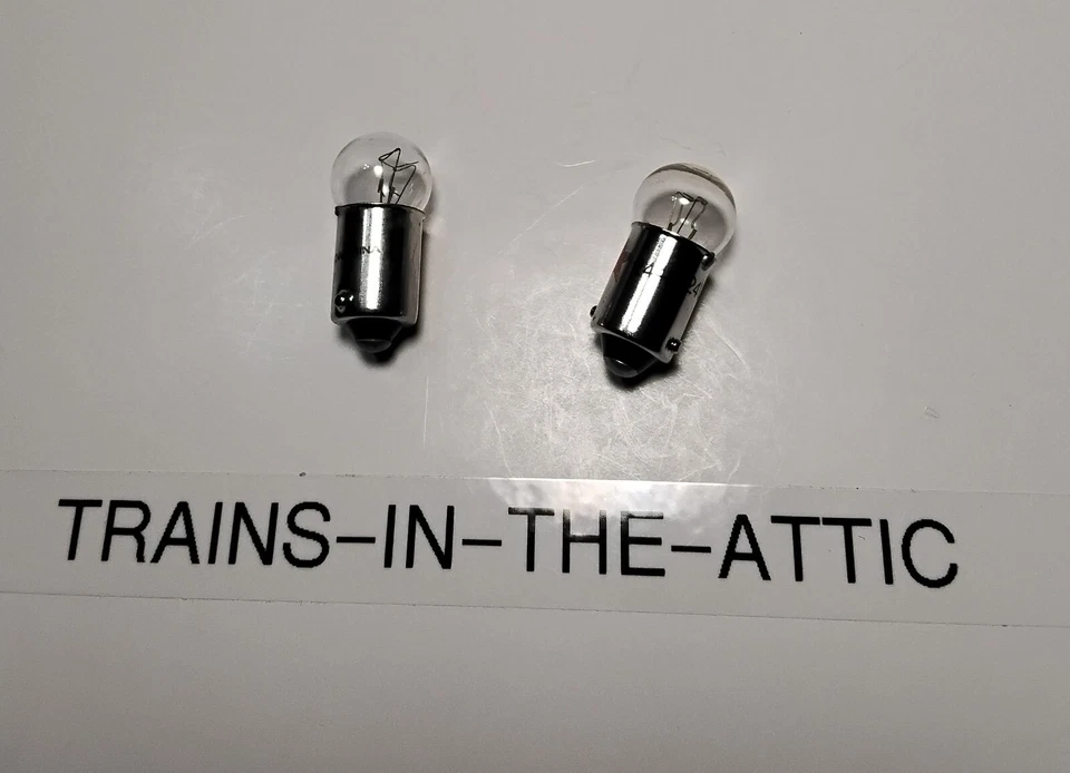 Lionel 2445 Elizabeth Red Solid Stripe Pullman Car