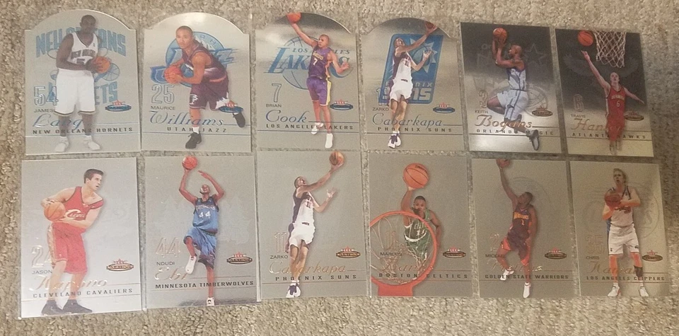 🔥12 Tarjeta Rc 2003-04 Fleer Mystique Troquelado/600/999 Lebron James Año Novato Foto 1 de 4